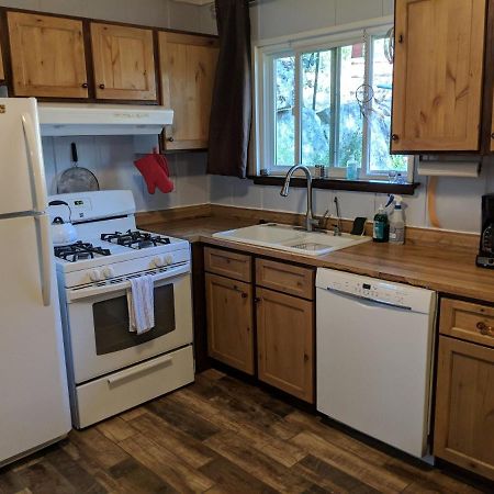 Sleeping Wolf Guest House Oakhurst Esterno foto