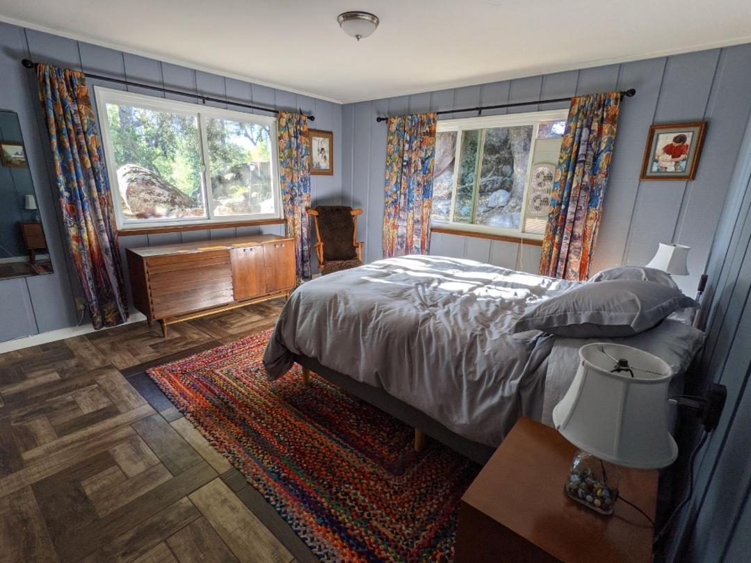 Sleeping Wolf Guest House Oakhurst Esterno foto