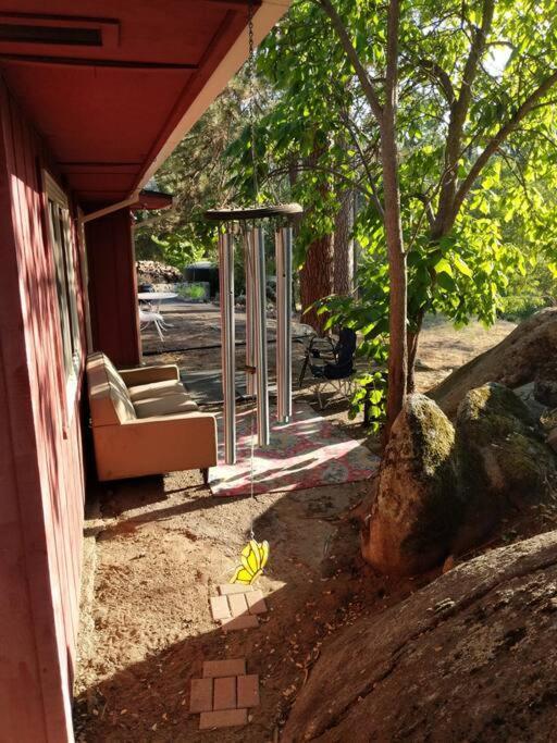 Sleeping Wolf Guest House Oakhurst Esterno foto